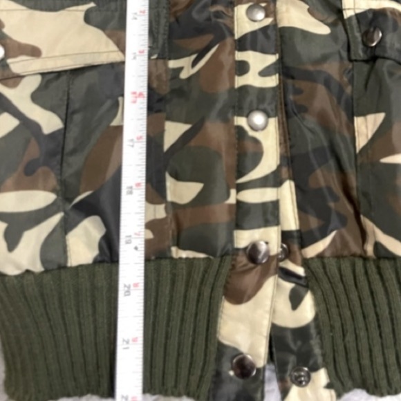 EUC! - PERSONAL IDENTITY Camo Bomber Sweater Jacket Size Small - Picture 3 of 5